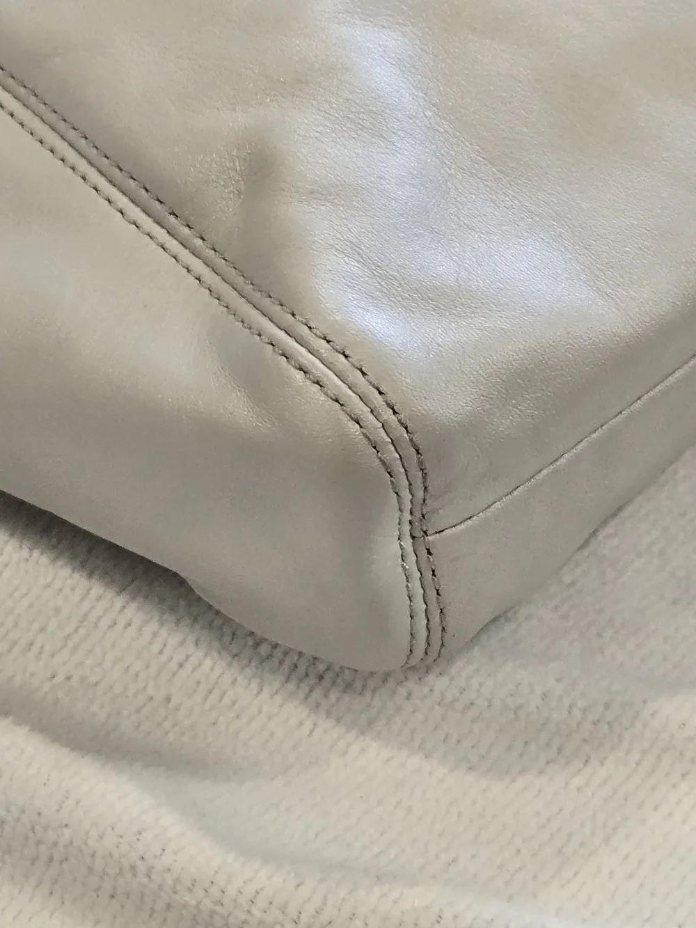 Coach Cream Leather Shoulder Bag with Silver Hardware